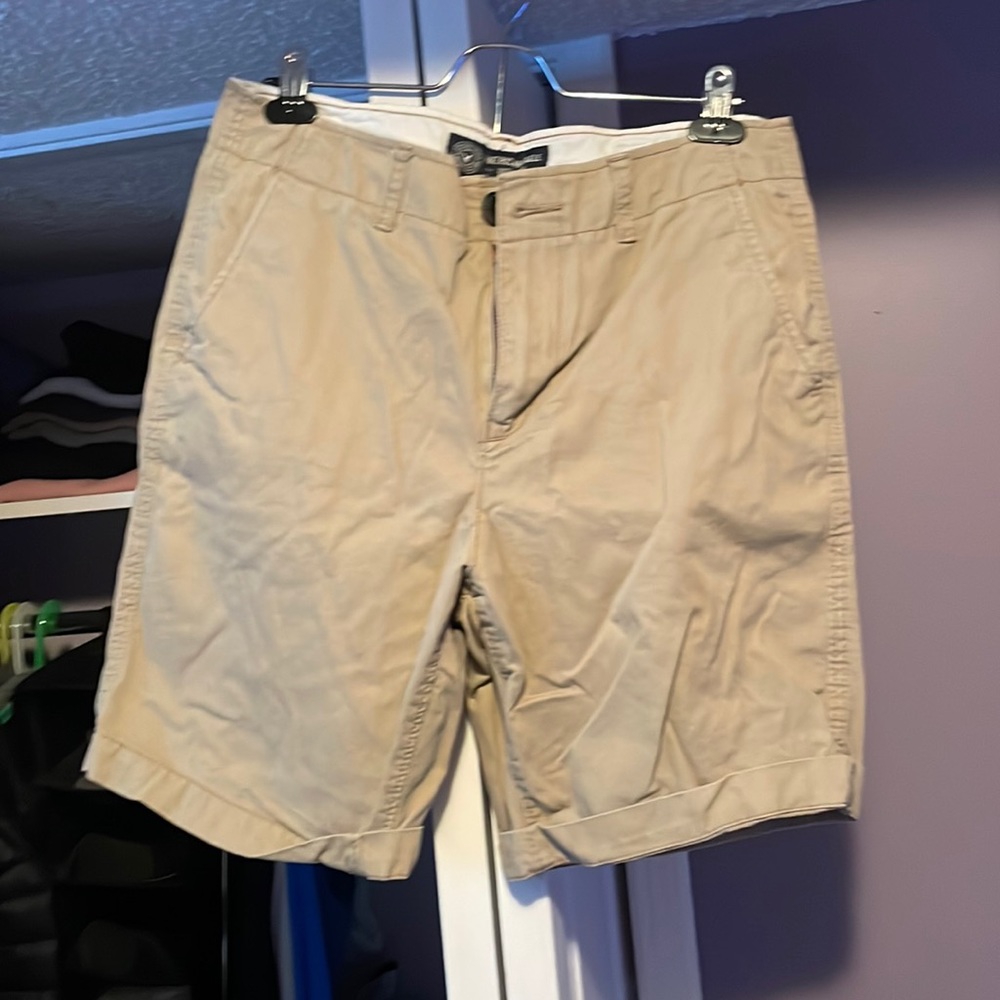 American eagle men’s shorts